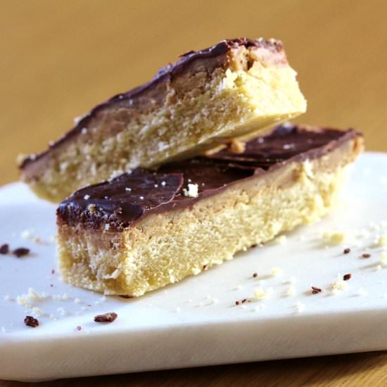 Vegan Caramel Shortbread - Recipe photo by Whats Bean Cooking