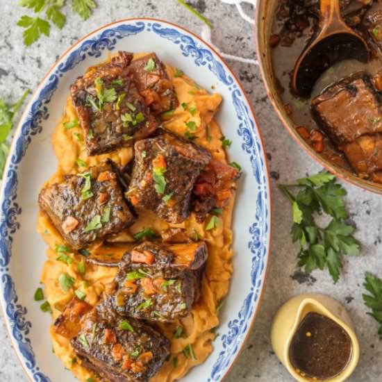 Honey Bourbon Short Ribs - Recipe photo by the cookie rookie