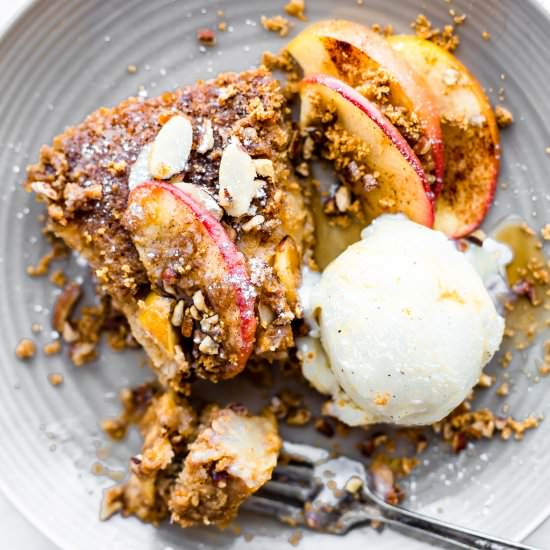 Paleo Spiced Pear Apple Pie - Recipe photo by Cotter Crunch