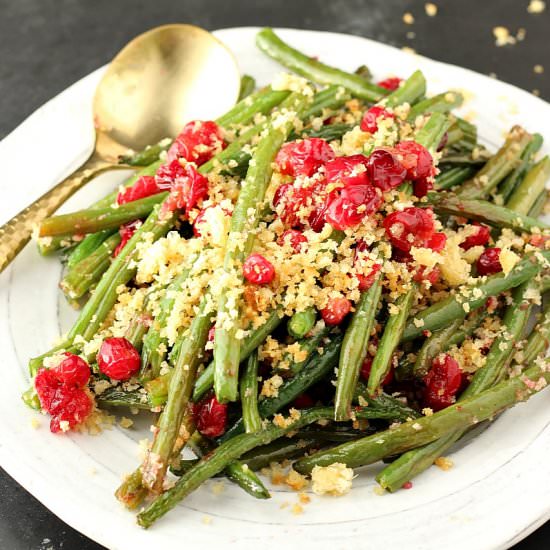 Maple Glazed Green Beans with Panko - Recipe photo by Garden in the kitchen