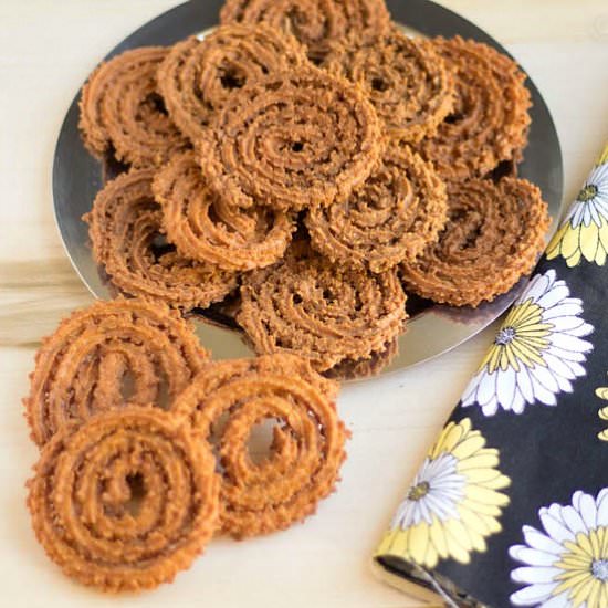Quinoa Murukku - Recipe photo by srividhya