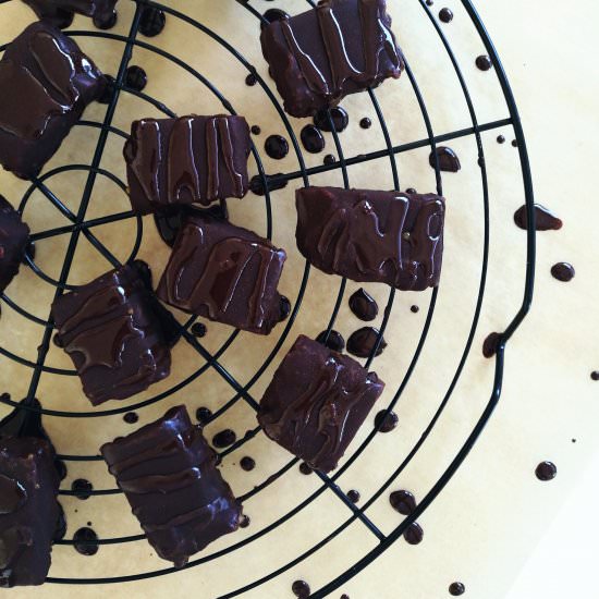 Caramel Chocolate Bars - Recipe photo by Culinary postcards