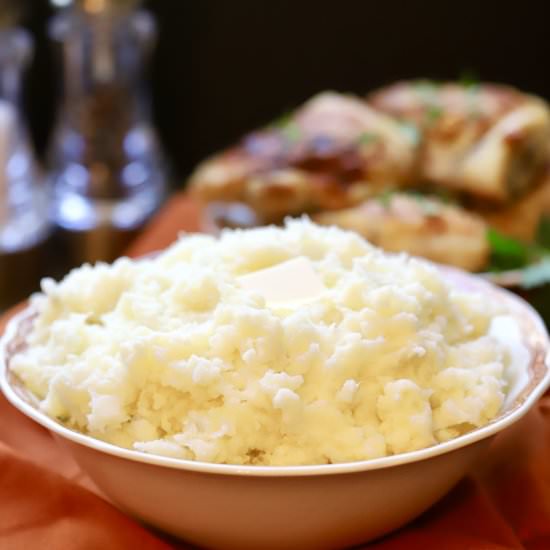 Creamy Make Ahead Mashed Potatoes - Recipe photo by Grits and Pinecones