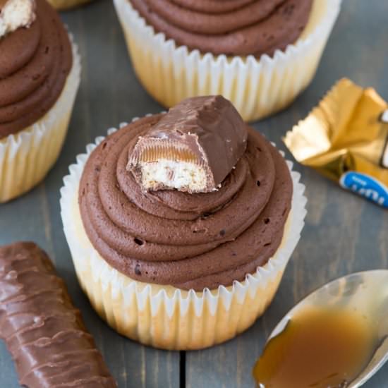 Twix Cupcakes Recipe - Recipe photo by crazyforcrust