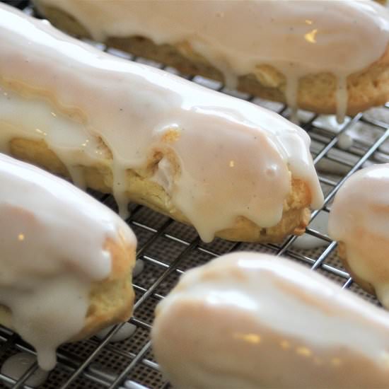 Banana Cream Eclair - Recipe photo by sweetsaura