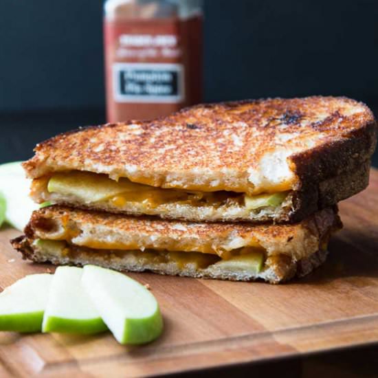 Sweet & Savory Vegan Grilled Cheese - Recipe photo by Vegetarian Gastronomy