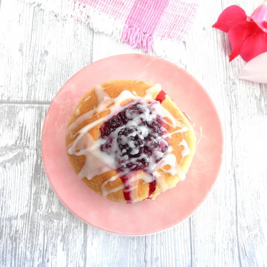 Soft Buns with Blackberry Jam - Recipe photo by thespeltkitchen