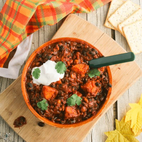 Sweet Potato & Persimmon Chili - Recipe photo by VeganVigilante