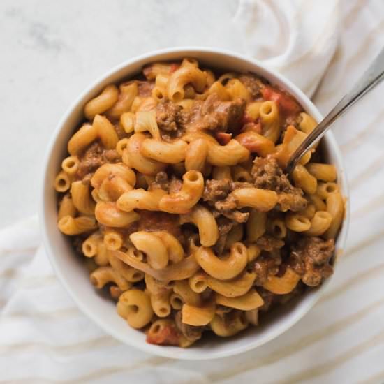 Cheesy One Pot Hamburger Casserole - Recipe photo by RecipeLion