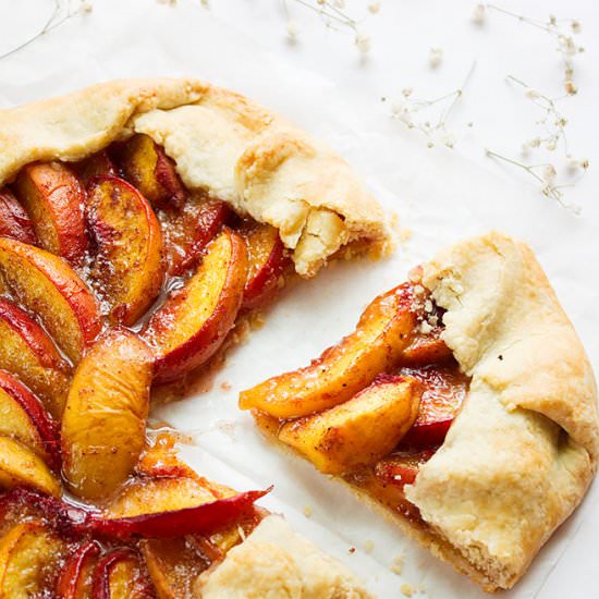 Peach Galette - Recipe photo by MunatyCooking
