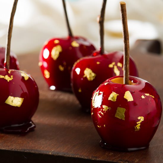 Cinnamon Candy Apples - Recipe photo by cupofzest