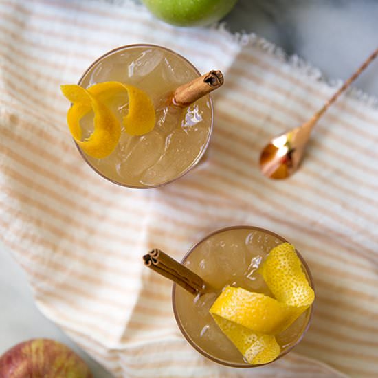 Spiked Apple Cider for a Crowd - Recipe photo by Unusuallylovely
