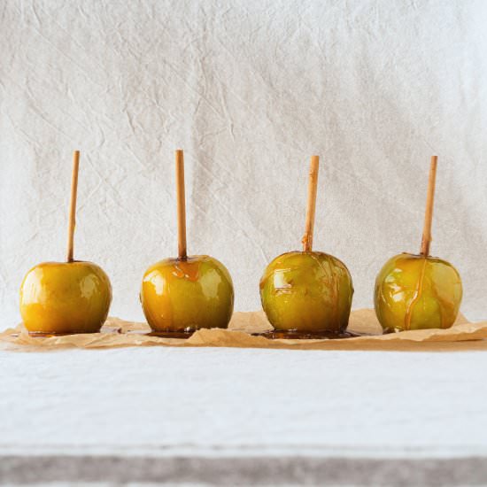 Vegan Toffee Apples - Recipe photo by FriFran