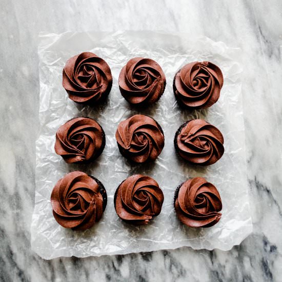 Super Moist Chocolate Cupcakes - Recipe photo by spatulainmypocket