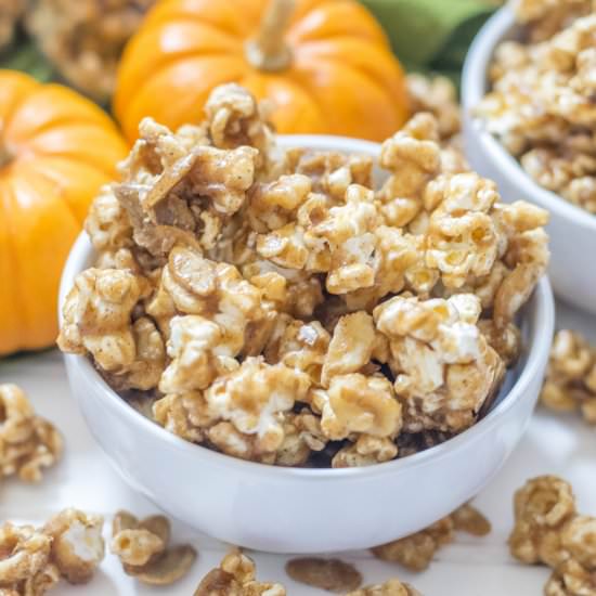 Pumpkin Spice Caramel Corn - Recipe photo by glutenfreemiami