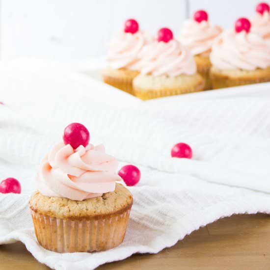 Ben & Jerry’s Strawberry Cheesecake Cupcake - Recipe photo by Littlesweetthings