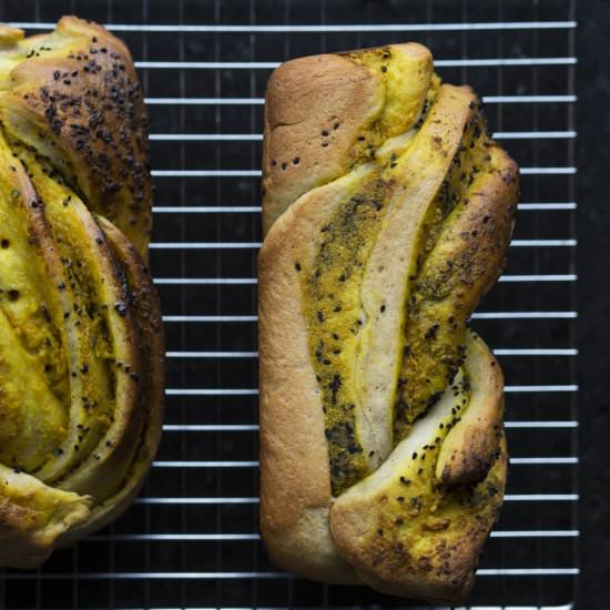 Sesame Turmeric Bread - Recipe photo by Recipe Fiction