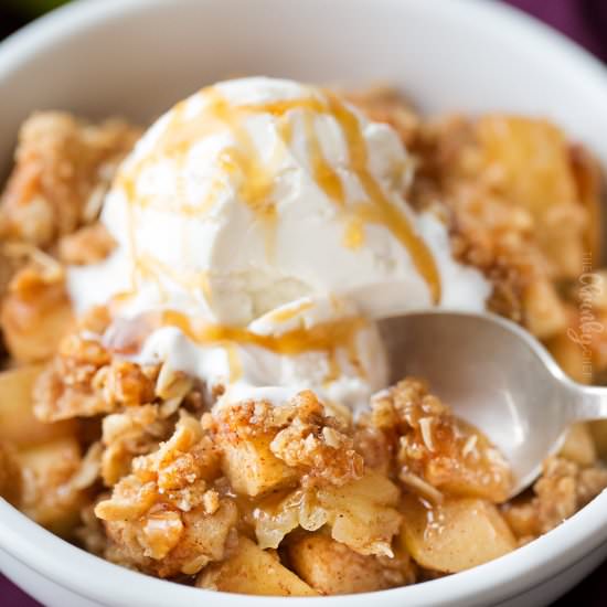 Old Fashioned Apple Crisp - Recipe photo by The Chunky Chef
