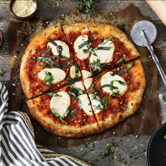 Easy Vegan Pizza - Recipe photo by Vegan Huggs