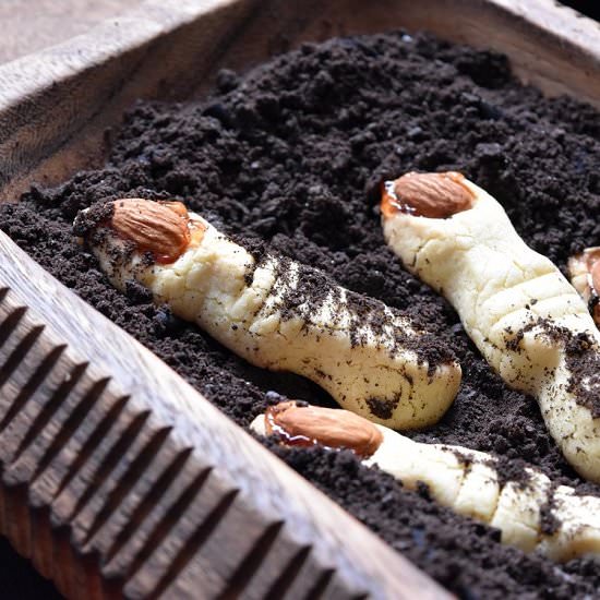 Witch Finger Butter Cookies - Recipe photo by shelovesbiscotti