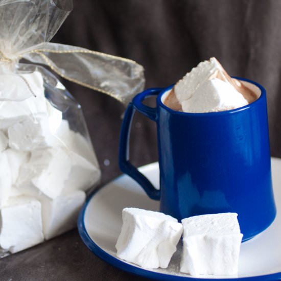 Homemade Marshmallows - Recipe photo by kitchencoup