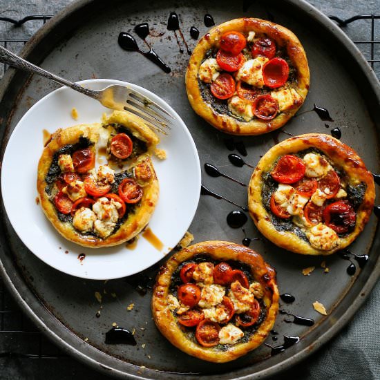 Mini tomato and chevin tarts - Recipe photo by vanillafrost4