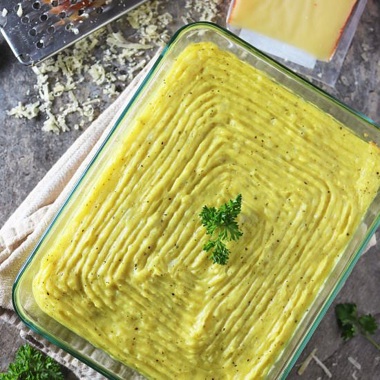 Easy Cheesy Baked Mashed Potatoes - Recipe photo by SavorySpin
