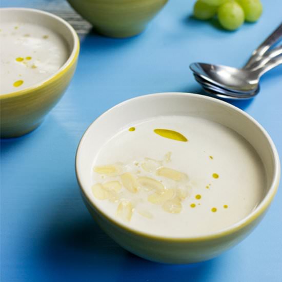 White Gazpacho – Garlic Soup - Recipe photo by HurryTheFoodUp