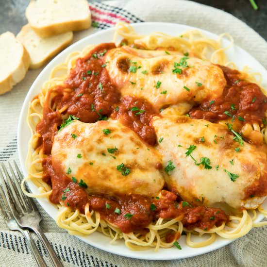 15 Minute Mozzarella Chicken - Recipe photo by kimscravings