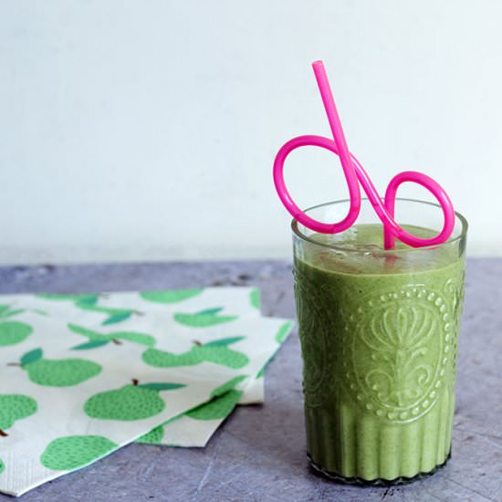 Green Smoothie for Kids - Recipe photo by Mandy Sneaky Veg