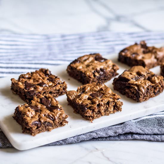 Chocolate Peanut Butter Oat Bars - Recipe photo by lemonsandbasil