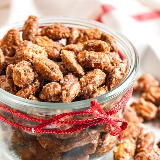 Cinnamon Candied Almonds - Recipe photo by platedcravings
