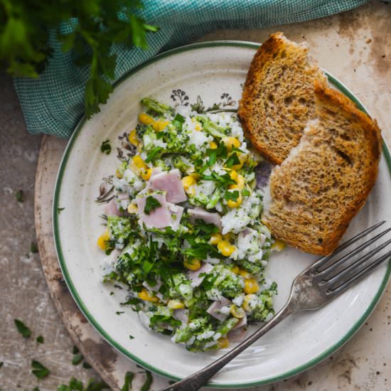 Salad with Rice, Broccoli and Ham - Recipe photo by Anyzkowo