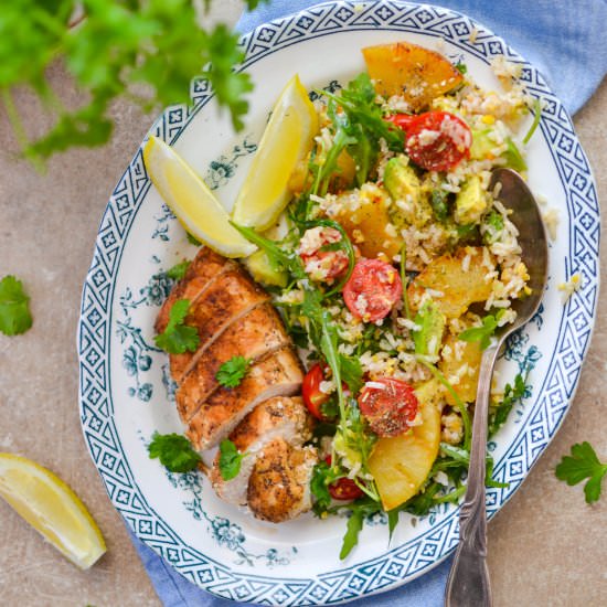 Salad with Grilled Pineapple and Chicken - Recipe photo by Anyzkowo