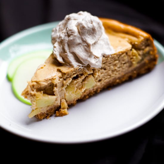 Spiced apple cheesecake - Recipe photo by ditchtherecipe
