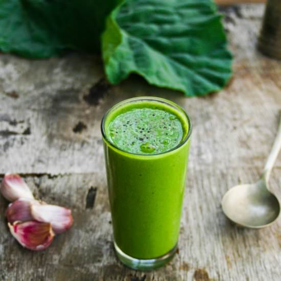 Savory Kale & Kefir Green Smoothie - Recipe photo by rebelskitchen