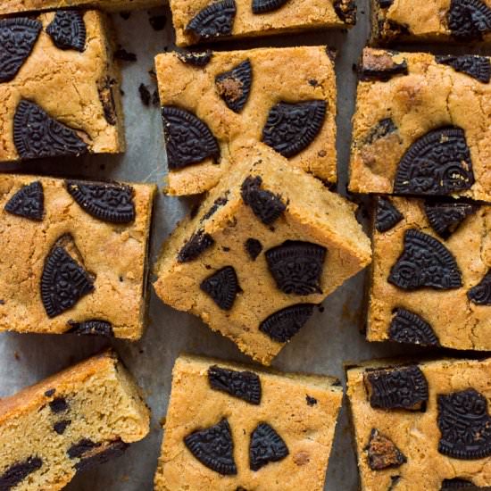 Peanut Butter Oreo Blondies - Recipe photo by Domestic Gothess