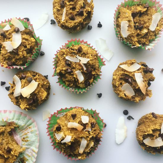Vegan Pumpkin Muffins - Recipe photo by thegranoladiaries