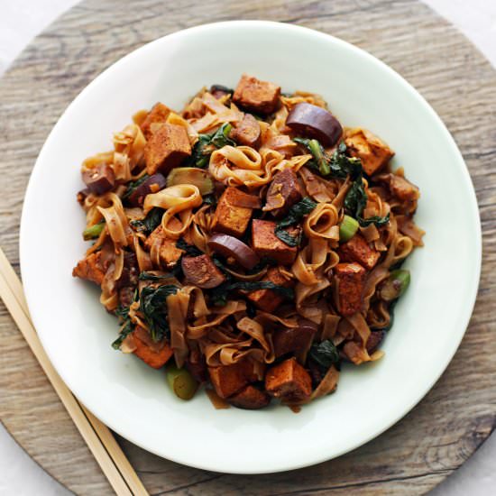 Vegetarian Pad See Ew with Tofu - Recipe photo by Yay For Food