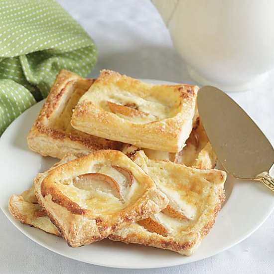 Easy Cheese Danish - Recipe photo by iwilkerson