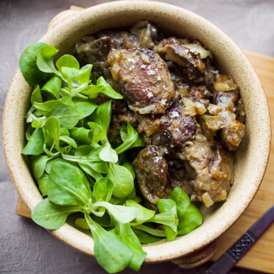 Chicken Livers with Onion - Recipe photo by electricbluefood
