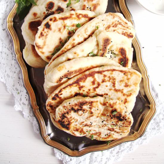Soft Afghan Naan Bread with Yogurt - Recipe photo by adinutza