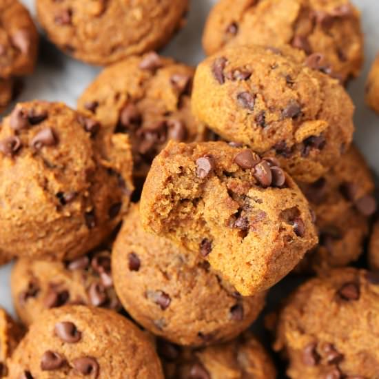 Whole Wheat Mini Pumpkin Muffins - Recipe photo by tms1