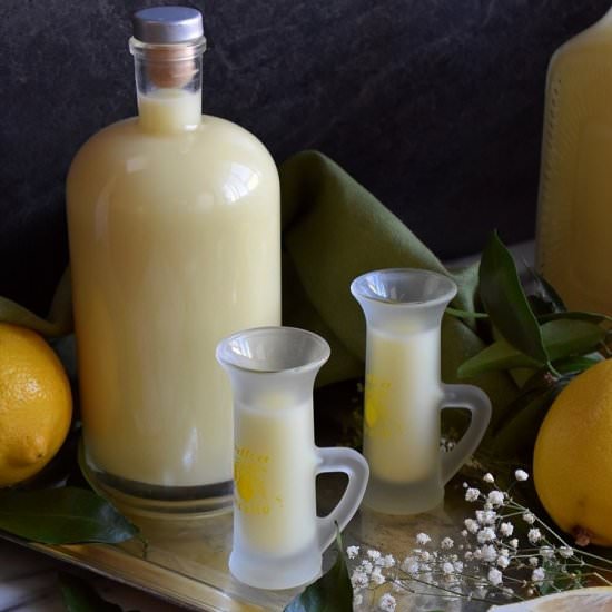 Crema di Limoncello - Recipe photo by shelovesbiscotti