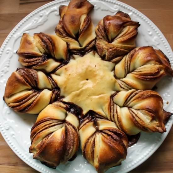 Cinnamon Star Bread - Recipe photo by suziethefoodie