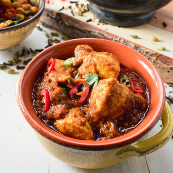 Indian Restaurant Vindaloo Curry - Recipe photo by glebekitchen