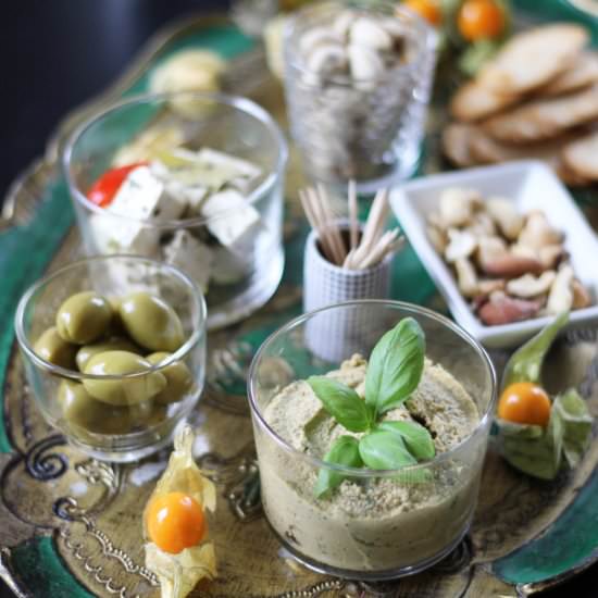 Easy Cashew Cream Cheese - Recipe photo by Elegantlyvegan