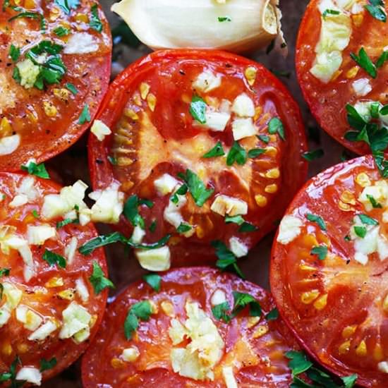 Garlic Roasted Tomatoes - Recipe photo by rasamalaysia