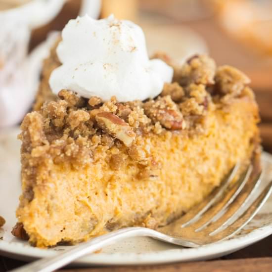 Streusel Topped Pumpkin Cheesecake - Recipe photo by thegoldlininggirl
