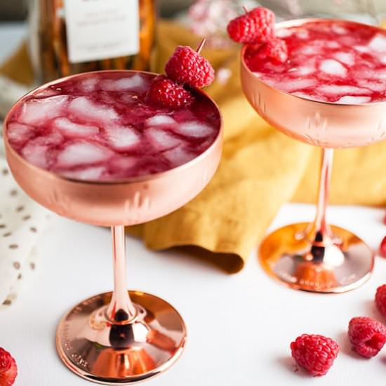 Raspberry Mule Holiday Cocktail - Recipe photo by therusticfoodie